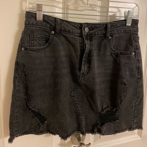 Wild Fable black distressed denim skirt, size 6.